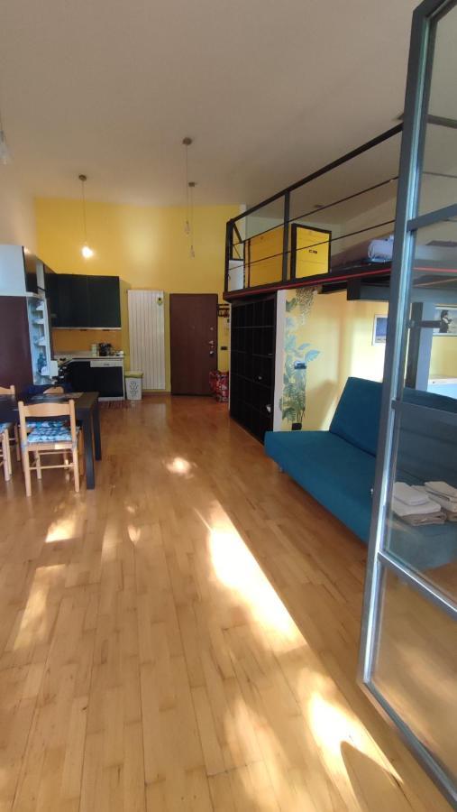 La Casa Di Amy - Loft Con Garage Privato Apartment Milan Luaran gambar