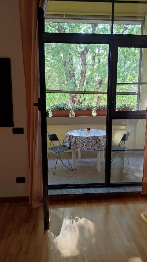 La Casa Di Amy - Loft Con Garage Privato Apartment Milan Luaran gambar